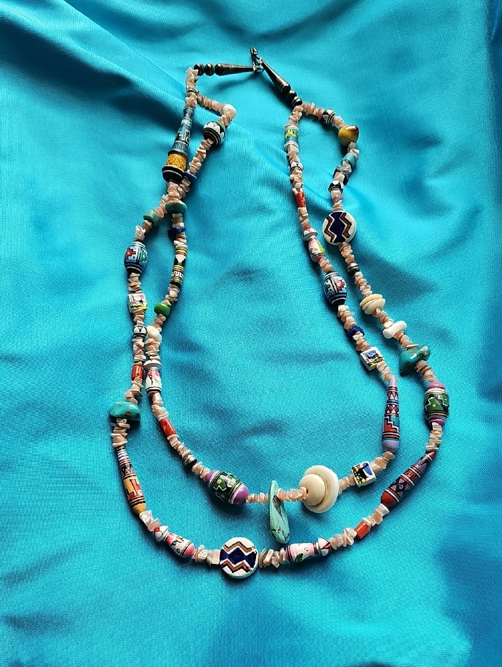 AMERICAN INDIAN ZUNI HAND PAINT Beaded Women’s Necklace - Handcrafted Boho Style